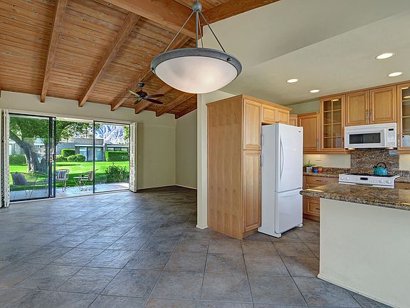 2nd image of 867 N Calle De Pinos