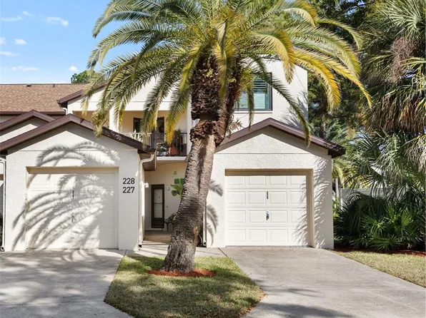 700 Starkey Rd #B7, Largo, FL 33771