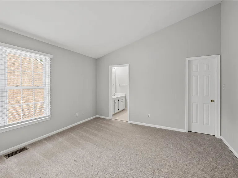 299 S Pickett St — Photo 19