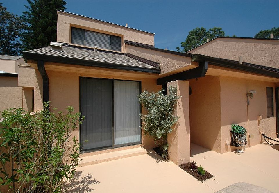 1st image of 5329 Myrtle Wood