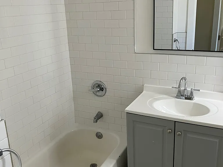 1524 Mayflower Ave #2 — Photo 7