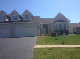 494 Prairie Knoll Dr, Poplar Grove, IL 61065