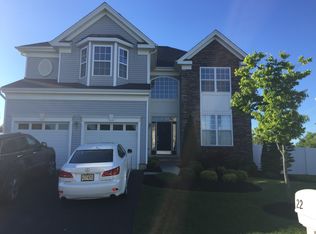 22 Wisniewski Rd, Sayreville, NJ 08872
