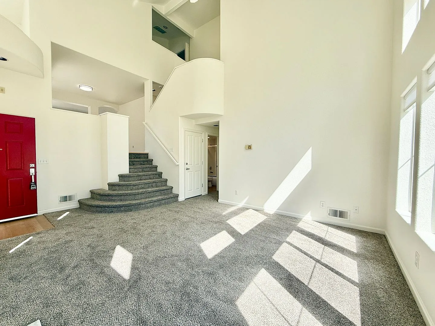 Beautifully Updated Half Moon Bay Townhome with Pool & Spa — Photo 4