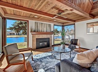 5801 W Plantation Ln, Garden City, ID 83703