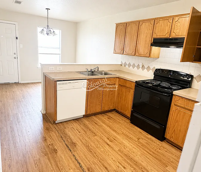 1312 Dugger Cir #A — Photo 10