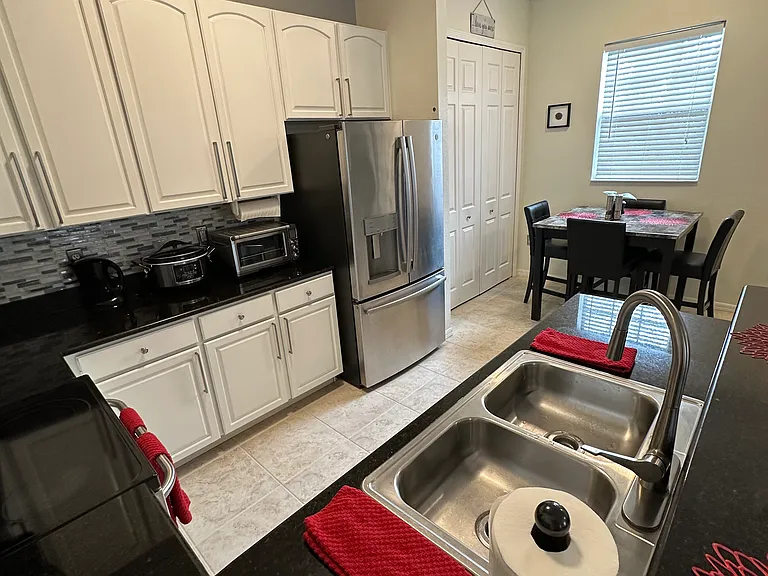 1000 Peggy Cir #303 — Photo 4