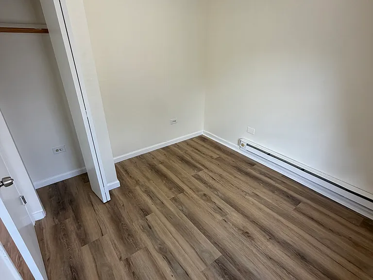 64 N 13th St #3 — Photo 7