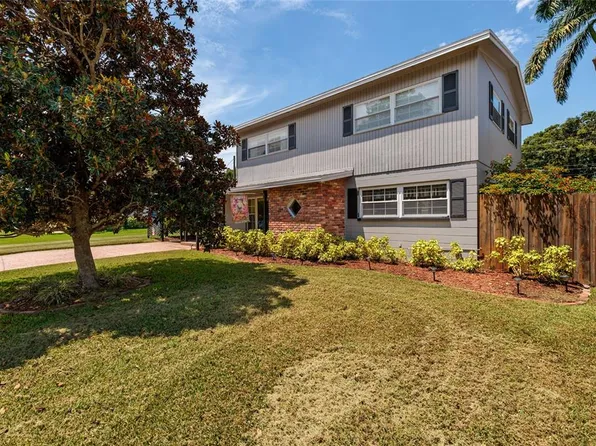 6756 19th St N, Saint Petersburg, FL 33702