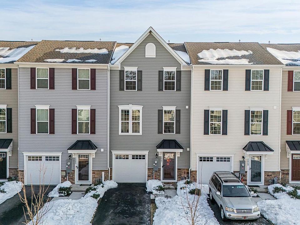 1st image of 2047 Rivers Dr