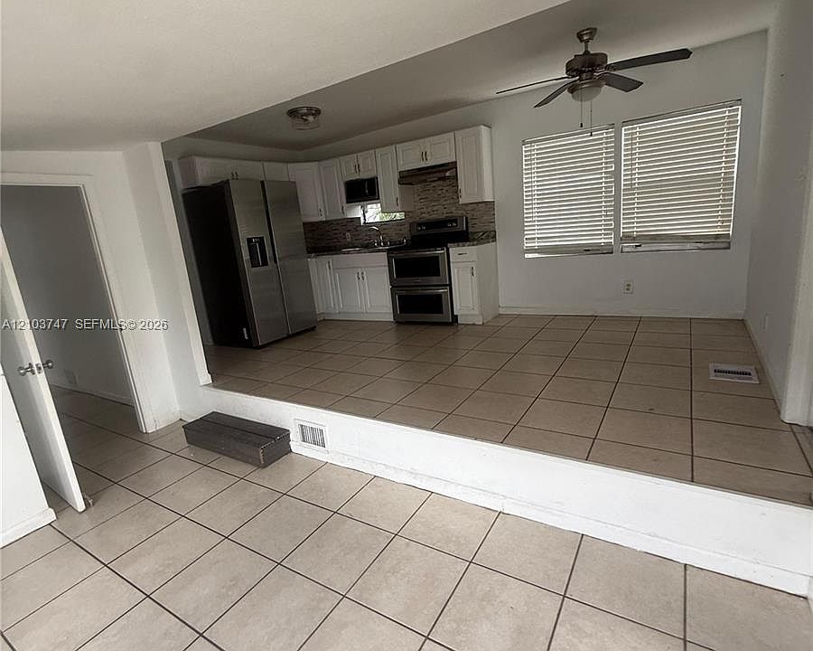 1st image of 4615 SW 46th Ln