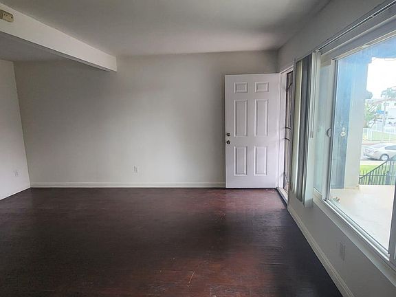 2nd image of 757 Karesh Ave APT 5