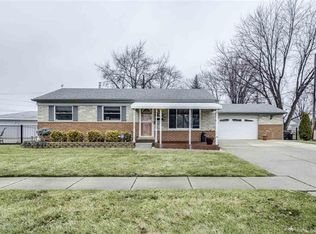 34811 Whittaker St, Clinton Township, MI 48035