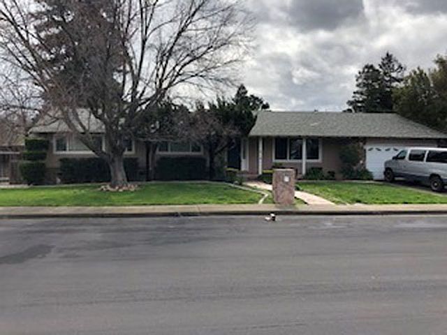 1st image of 859 Brittany Ln