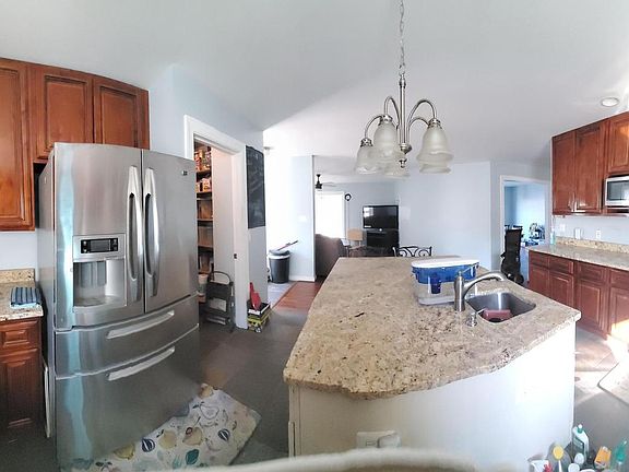 4th image of 4905 Minnesota Ave NE