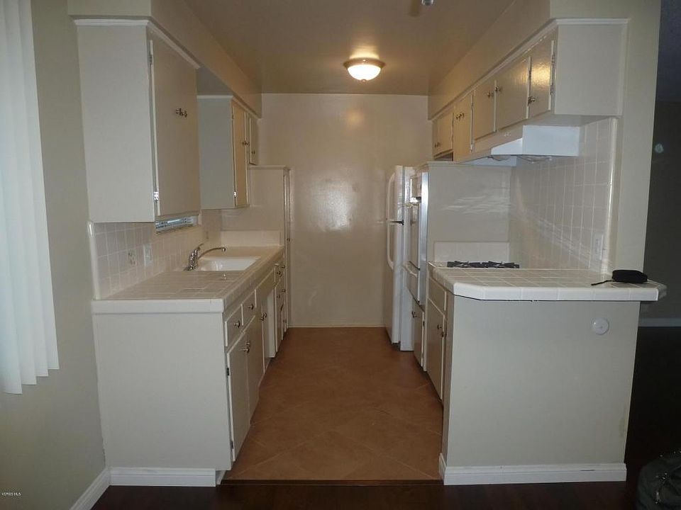 1st image of 1436 N Vista St #8