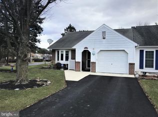 1 Fieldcrest Dr, Mechanicsburg, PA 17050