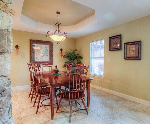 4th image of 314 Woodlake Dr