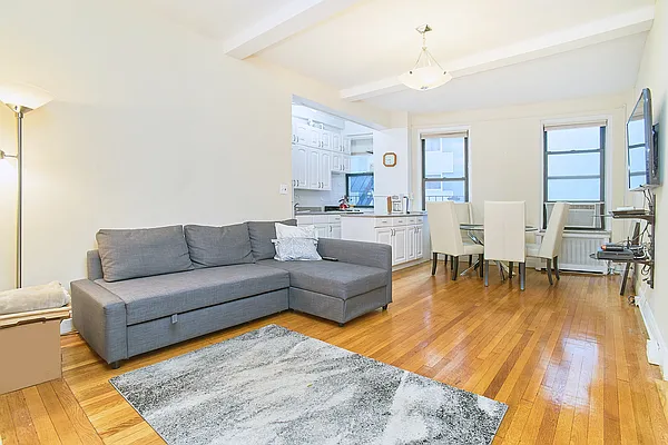 Rented by Living New York | media 6
