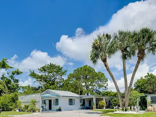 810 Channel Acres Rd, Nokomis, FL 34275