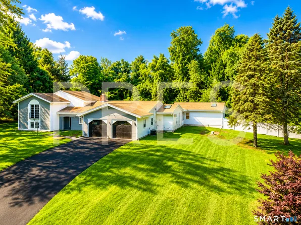 30 Rolling Hills Drive, Meriden, CT 06451