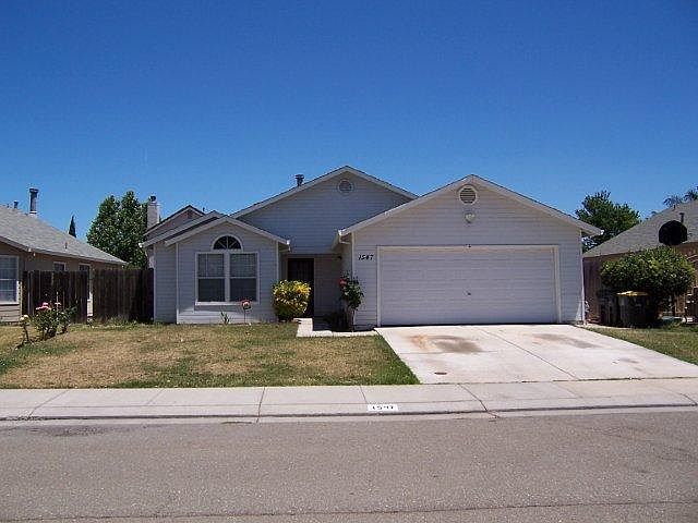 1st image of 1547 Laguna Cir