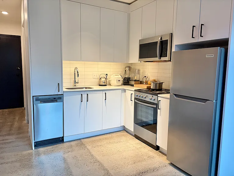 1401 NW 19th Ave #218 — Photo 7
