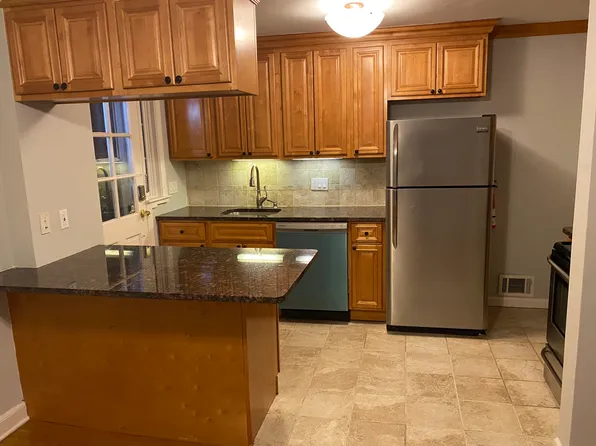 (undisclosed Address), Summit, NJ 07901