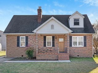 6829 Hopkins Rd, Middle River, MD 21220