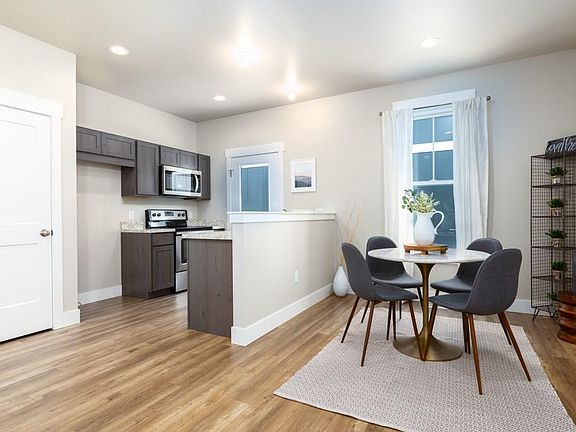 5th image of 6019 Catherina Ct #26