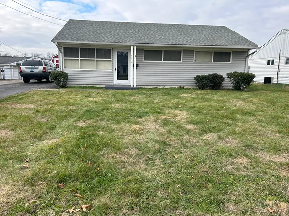 4832 Redstart Rd, Lynnview, KY 40213