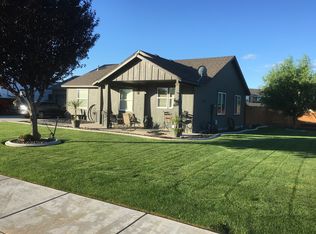 5001 Spirea Dr, West Richland, WA