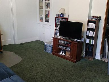 Living room, view 2