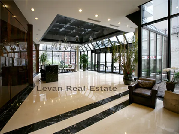 212 East 47th Street 11H image 9 of 9