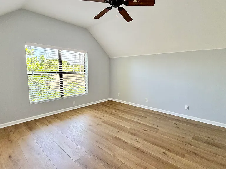 6048 Garrett St — Photo 70