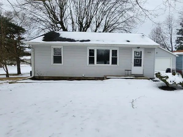 225 Penn Ave, Bucyrus, OH 44820