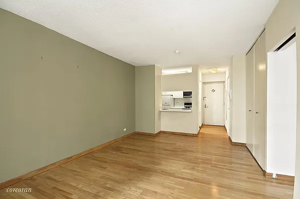 Rented by Corcoran | media 51