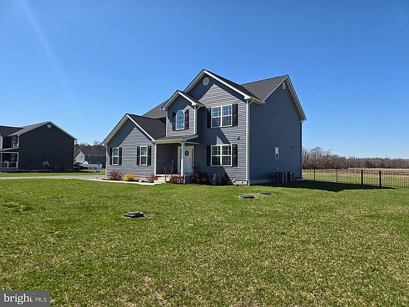 2nd image of 7324 Shawnee Rd