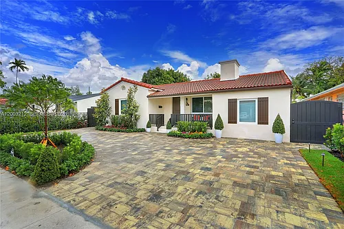 2368 SW 21st St #SIDE Photo 1