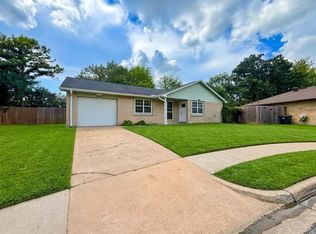 1014 Pimlico Dr, Pearland, TX 77584