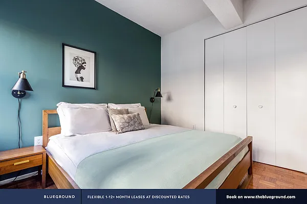 Rented by The Blueground | media 7