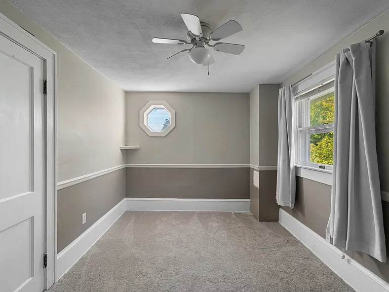 702 College Ave — Photo 14