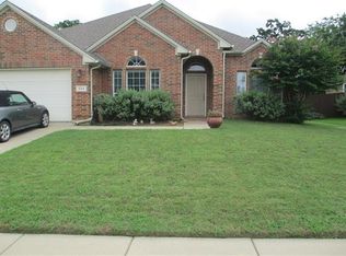 849 Huebner Way, Burleson, TX 76028