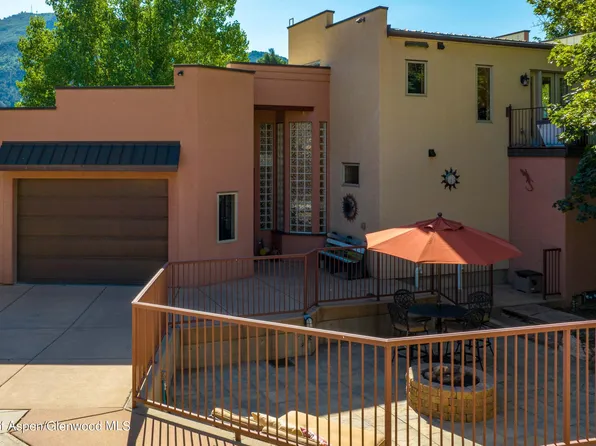 908 Red Mountain Dr, Glenwood Springs, CO 81601