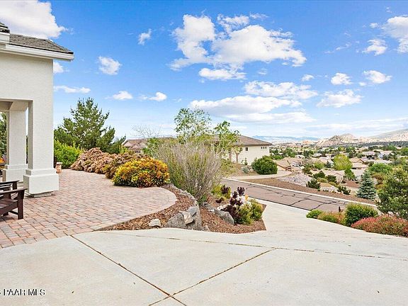 3rd image of 5979 Symphony Dr