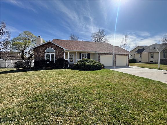 3rd image of 1007 Ragan Rd