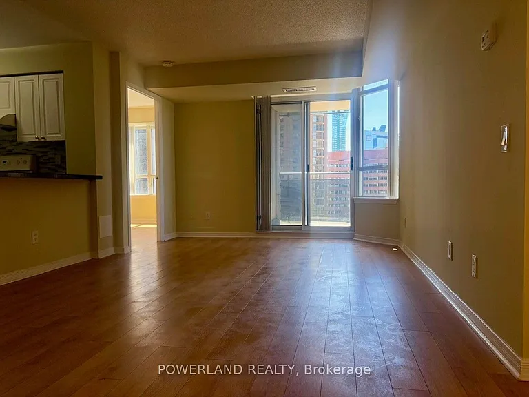 155 Beecroft Rd #1516 — Photo 6