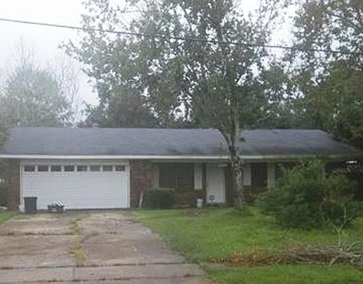 1st image of 4207 Twin Oaks Ave