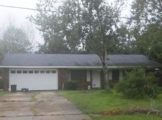 4207 Twin Oaks Ave, Pascagoula, MS 39581