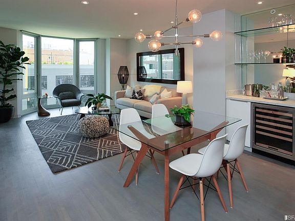 2nd image of 88 King St Unit 510